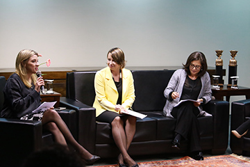 Foto: Advogada Luciana Sbrissia, desembargadora Thereza Cristina Gosdal e consultora do Sesi, Renata Thereza Fagundes Cunha